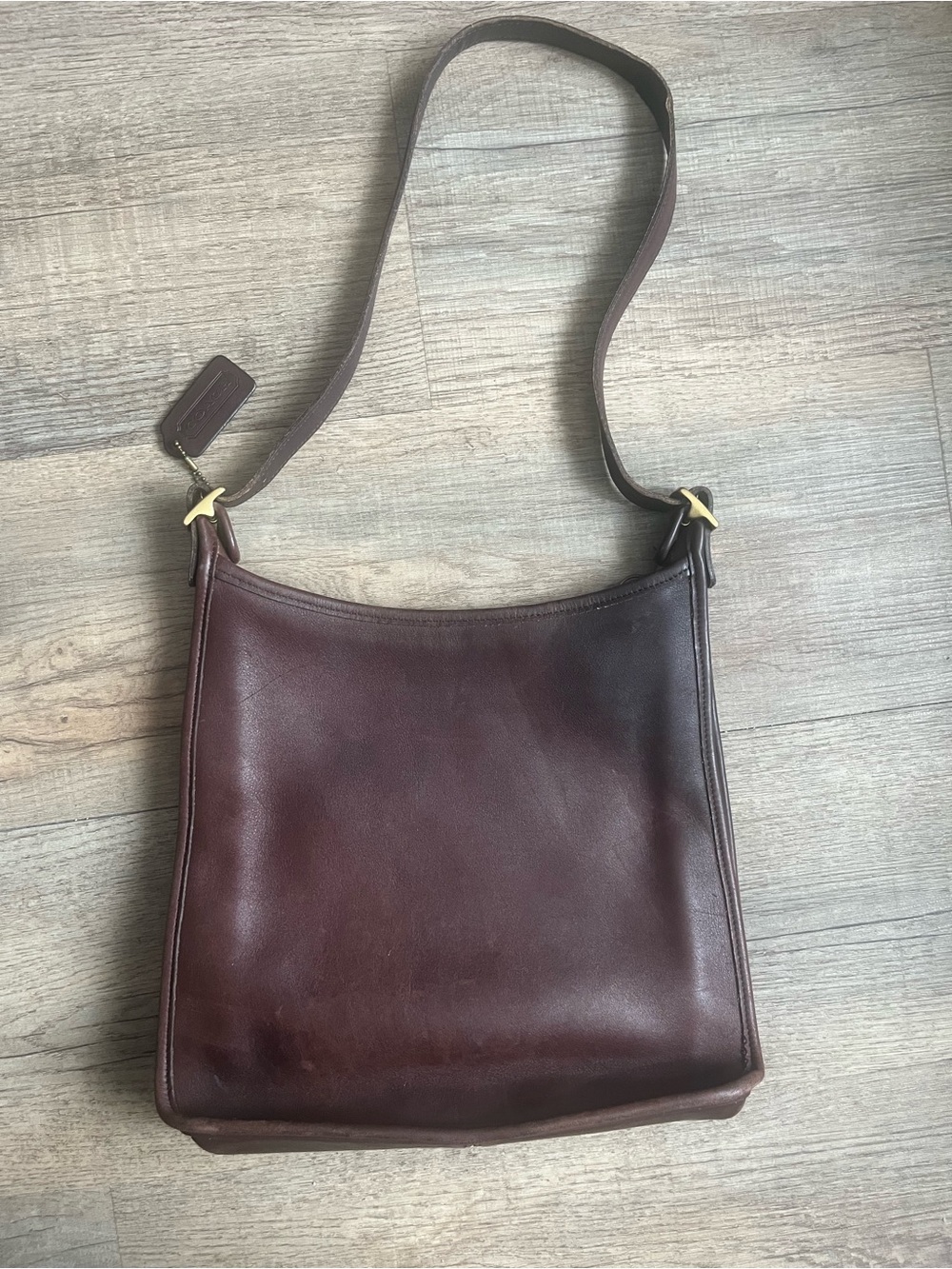 Vintage Coach Brown Leather Shoulder Bag with Adjustable Strap